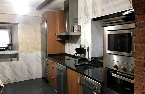 Valle de Santibanez Cottage | El Pastor cottage for 16 people