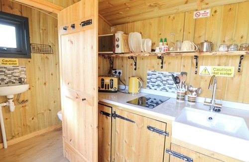 Llandrindod Wells Cottage | ELAN, pet friendly, character holiday cottage in Rhayader