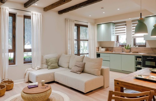 Ierissos Apartment | Elea 1 - Modern with comfortable furnishings and close proximity to the beach