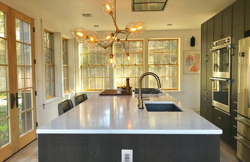 Narrowsburg House | Elegant 19th-Century House in a Hamlet on the Delaware River