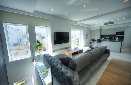 Tal-Ibrag Apartment | Elegant 2 bedrooms, large sun terrace, pool GCAT1-1