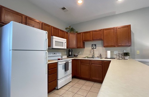 Johnson City House | Elegant 2BR | Modern Amenities & Convenient Flair