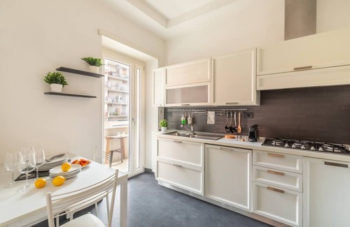Monte Sacro Apartment | Elegant and Bright Apartment with Metro Nearby