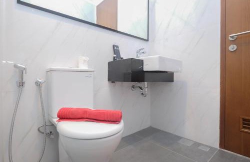 Semanggi Apartment | Elegant and Comfort 1BR at Ciputra World 2 Apartment By Travelio