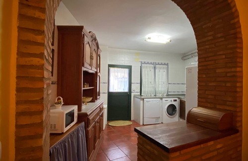 Los Marines Cottage | Elegant and spacious rural house in Los Marines, 5 minutes from Aracena