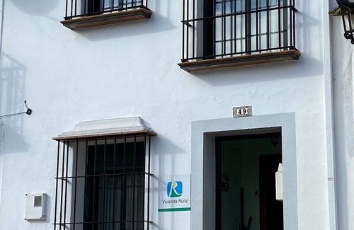 Los Marines Cottage | Elegant and spacious rural house in Los Marines, 5 minutes from Aracena