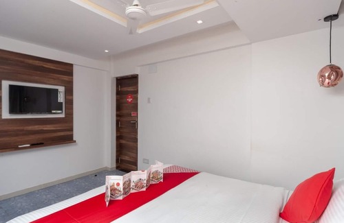 Triplicane Hotel | Elegant and spacious rooms stay in Triplicane