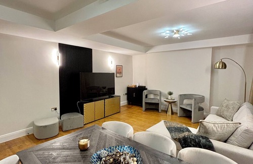 Farringdon Apartment | Elegant Apartment Central London Holborn