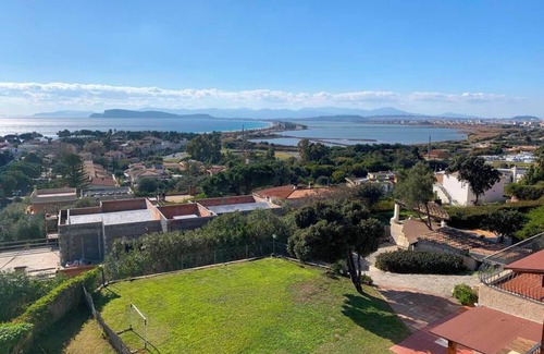 Su Forti Apartment | Elegant, centrally located penthouse with fantastic sea views close to the beach