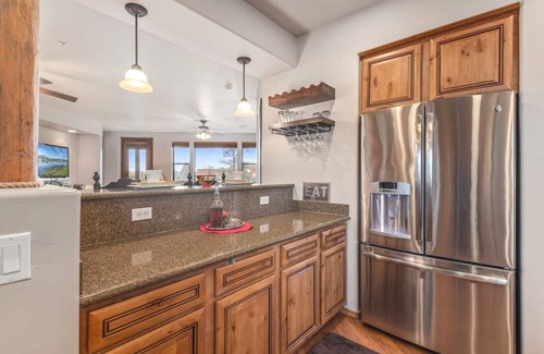Payson Condo | Elegant Central Payson Getaway!