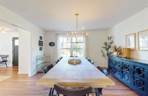 Rockport House | Elegant Coastal Retreat