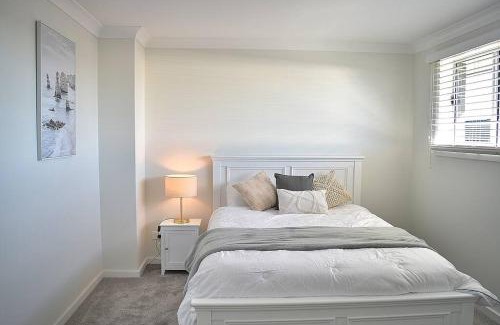Leppington House | Elegant & Convenient New House at Leppington