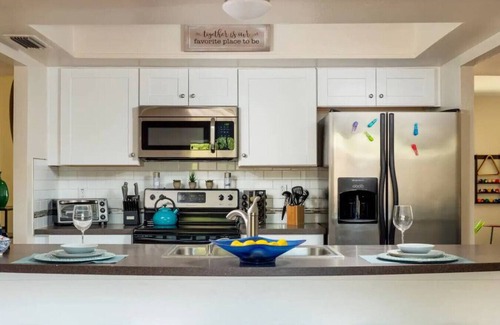 Tempe House | Elegant Desert Oasis near ASU & Downtown Tempe