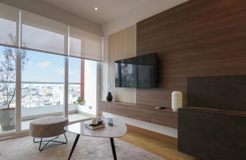 San Antonio Apartment | Elegant Duplex with Modern Balcony in Miraflores