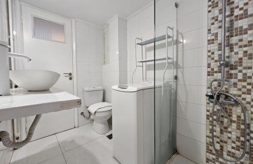 Ampelokipoi Apartment | Elegant Experience Stay - Athens Town