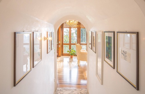 Fiesole Villa | Elegant Florence Villa: Spa & Panoramic Views with Gym, Jacuzzi and Gardens