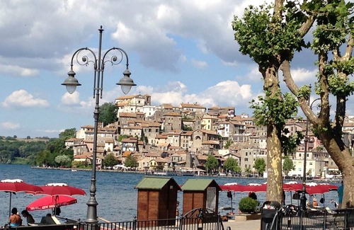 Tragliatella Apartment | Elegant Large Apartment In The Country in Anguillara Lake Bracciano Near Rom