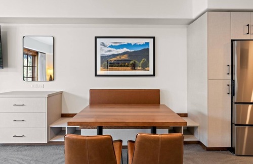 Tamarack Apartment | Elegant King Studio | Pet friendly