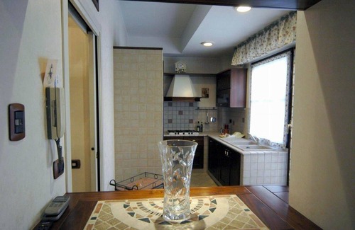 Zona XIX Casal Morena Apartment | Elegant lodging with garden,A/C,high speed Wi-Fi,near Metro Anagnina,Rome suburb