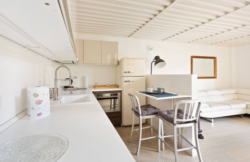 Precotto Apartment | Elegant Loft with balcony