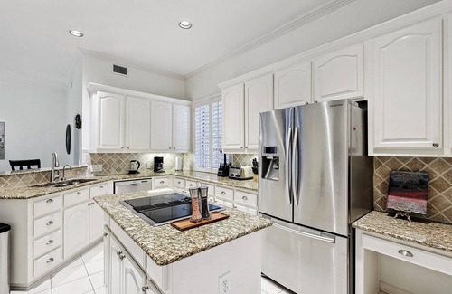 Plano House | Elegant & Luxurious 4BD Living w Pool, Patio, BBQ