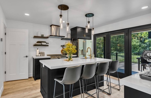 Loysville House | Elegant Modern Escape