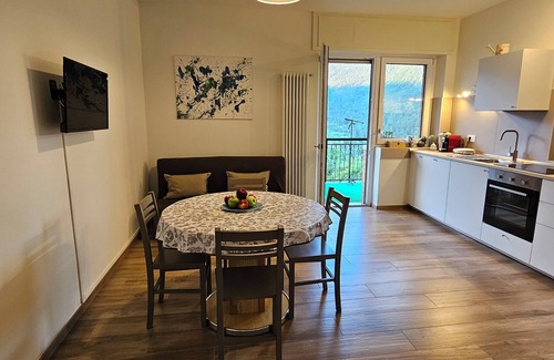 Rubiana Apartment | Elegant Mountain View Suite [Netflix-Wifi-Xbox]