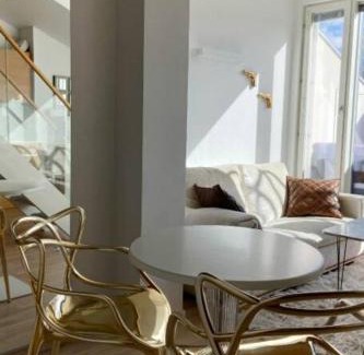 Ullanlinna Apartment | Elegant Penthouse Loft - Center