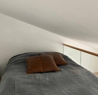 Ullanlinna Apartment | Elegant Penthouse Loft - Center