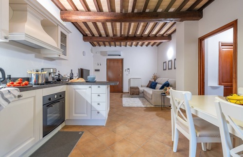 San Mariano House | Elegant retreat in a historic farmhouse near Perugia and Trasimeno Lake