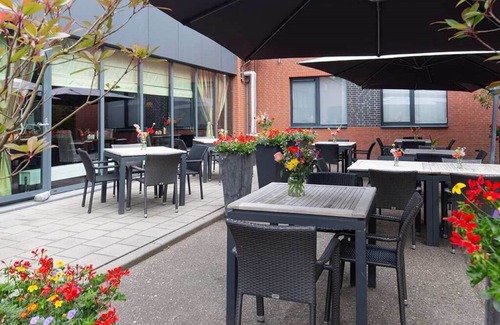 Zevenbergen Hotel | Elegant Room in Fletcher Hotel – Convenient Base for Exploring South Holland