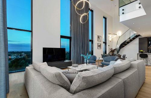 Haabersti Apartment | Elegant Seaview Penthouse 3BR Ensuite Luxury Retreat with Sauna and Free Parking