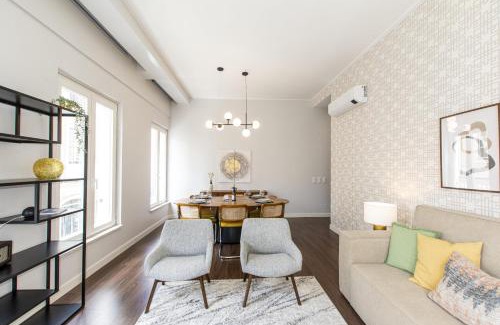 Santa Isabel Apartment | Elegant & Sophisticated Campo Ourique by GT House