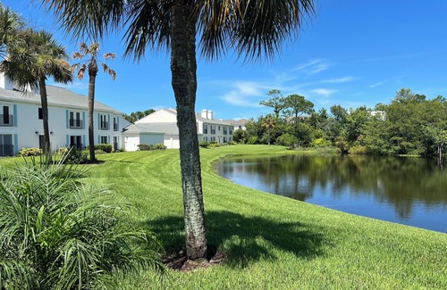 Sawgrass Condo | Elegant yet family friendly condo-walk to Ponte Vedra Beach, Fla.
