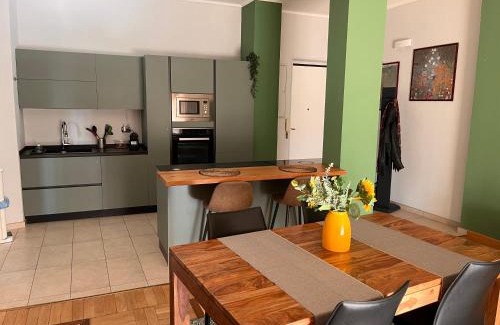 Cit Turin Apartment | Elegante Apt a 5 minuti da Stazione e Metropolitana - Free Parking a 80m