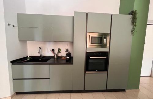 Cit Turin Apartment | Elegante Apt a 5 minuti da Stazione e Metropolitana - Free Parking a 80m