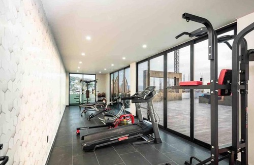 Lazaro Cardenas Apartment | Elegante condominio a 6 min del malecón y playas