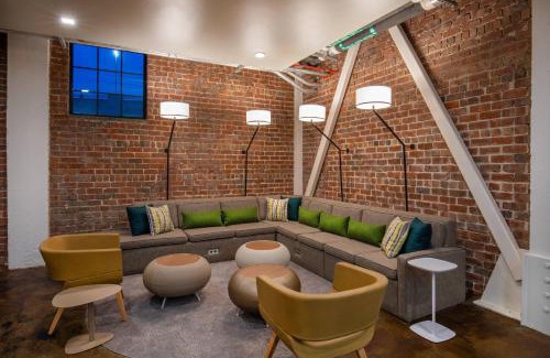 Moline Hotel | Element Moline
