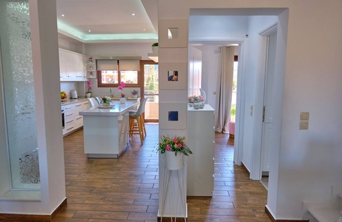Agios Stefanos Avliotes Apartment | Elena Luxury Suite Agios Stefanos