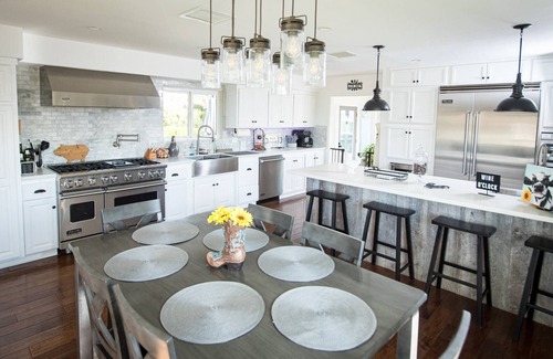 Temecula House | Elevate Your Wine Country Escape: Chick-Ranch with Luxurious Amenities, Views, Private Driver