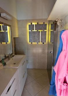 Caslino d'Erba House | Eli's home