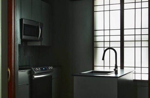 Dwight Apartment | Elm Grove Co.Housenhv