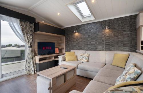 Port Seton Resort | ELVIS, King Of The Caravans, 6 Berth