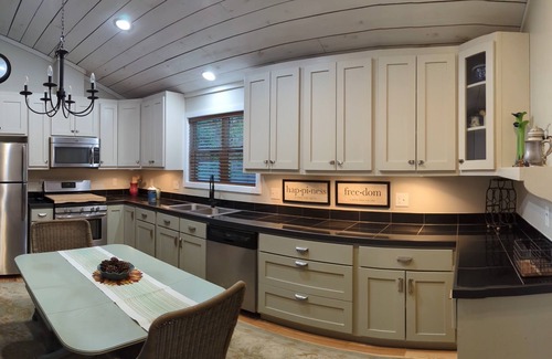 Marshall House | Elysium Falls deep in the Laurels