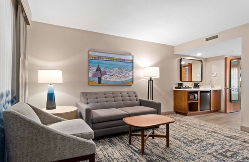 Anaheim Resort Hotel | Embassy Suites by Hilton Anaheim South