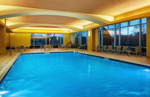 Coliseum Central Hotel | Embassy Suites by Hilton Hampton Convention Center