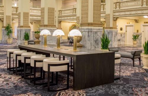 Old Town Chinatown Hotel | Embassy Suites by Hilton Portland Downtown