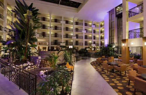 Piscataway Hotel | Embassy Suites by Hilton Piscataway Somerset