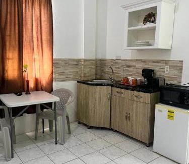 Georgetown Apartment | Emerald Aparments INC