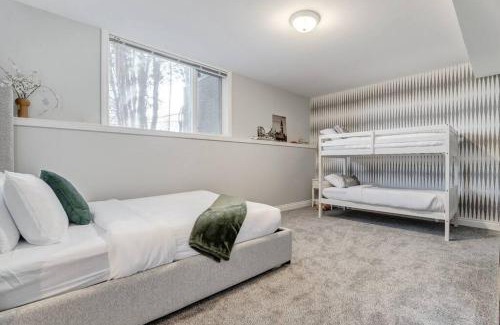 Springbank House | Emerald Bay Luxury Retreat with Hot Tub